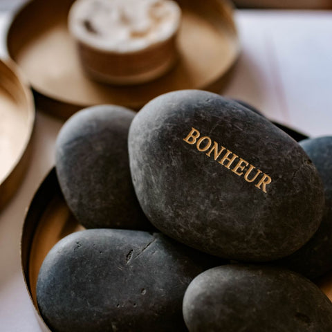 galet-message-gravure-doree-bonheur