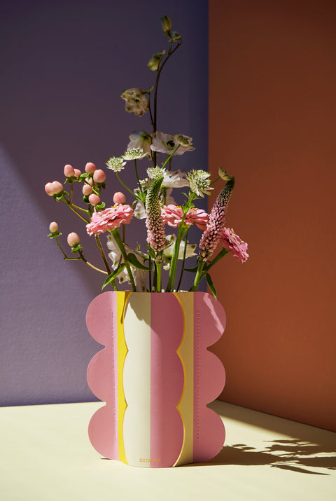 Mini vase en papier rose et jaune inside déco 