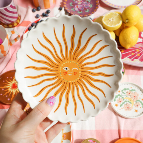 Service vaisselle coloré ou assiette soleil Inside déco 