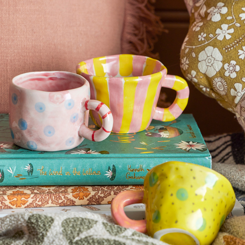 Sélection de tasses colorées inside déco 