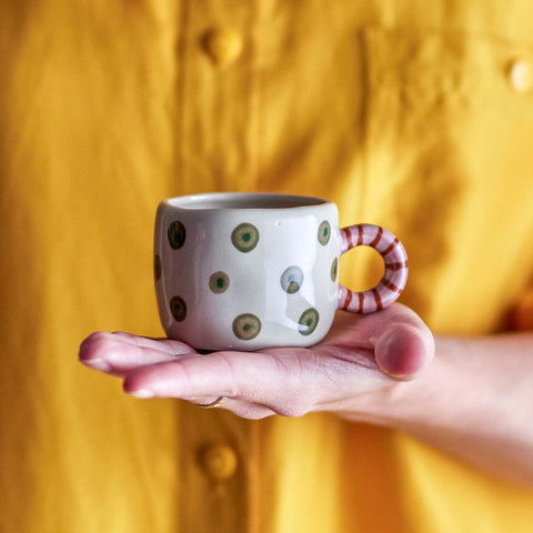 poppy-tasse-expresso-pleine-de-caractere