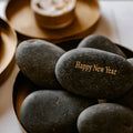 galet-message-gravure-doree-happy-new-year